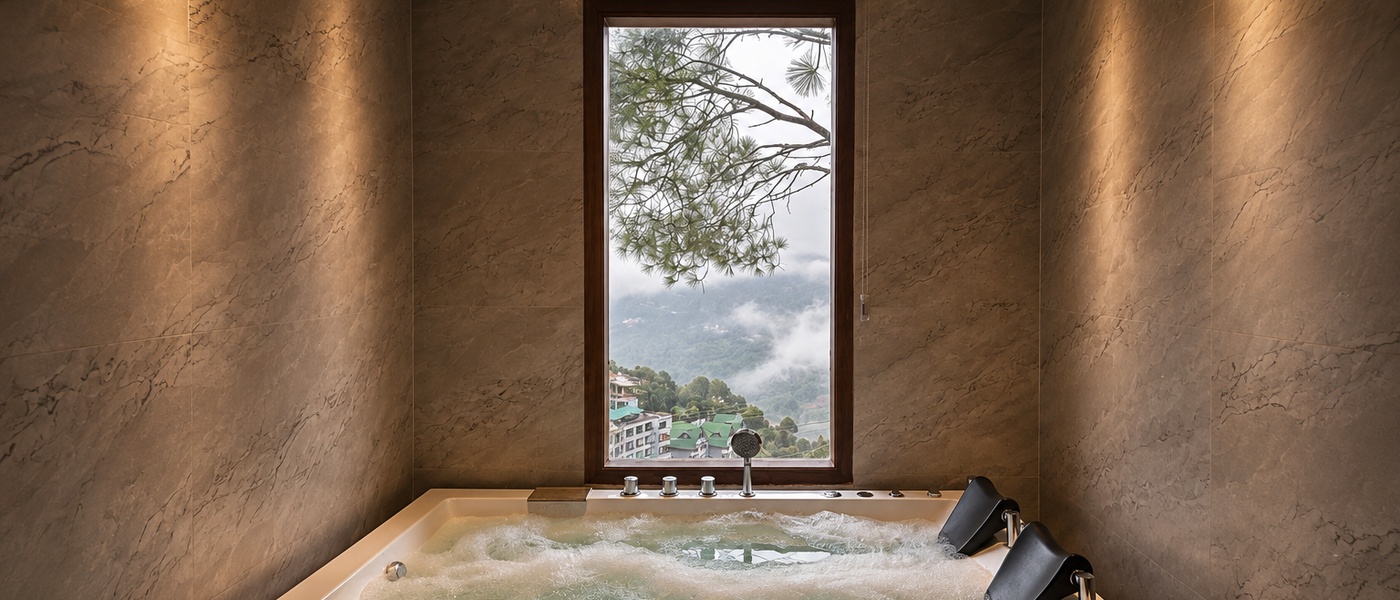 Family_Jacuzzi_Suite_09_1400x600