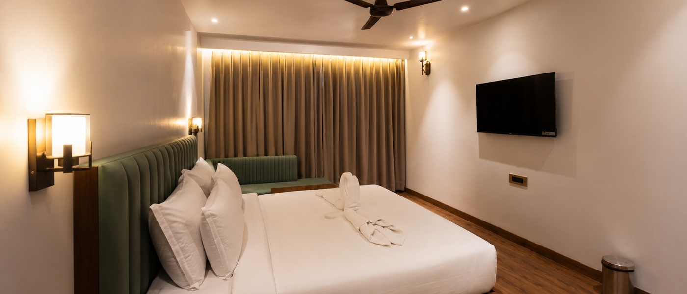 Jacuzzi_Suite_05_1400x600