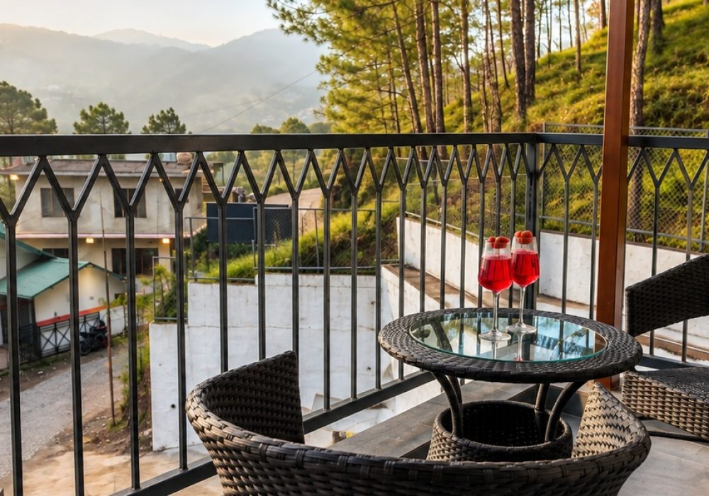 Family_Jacuzzi_Suite_03_1400x600