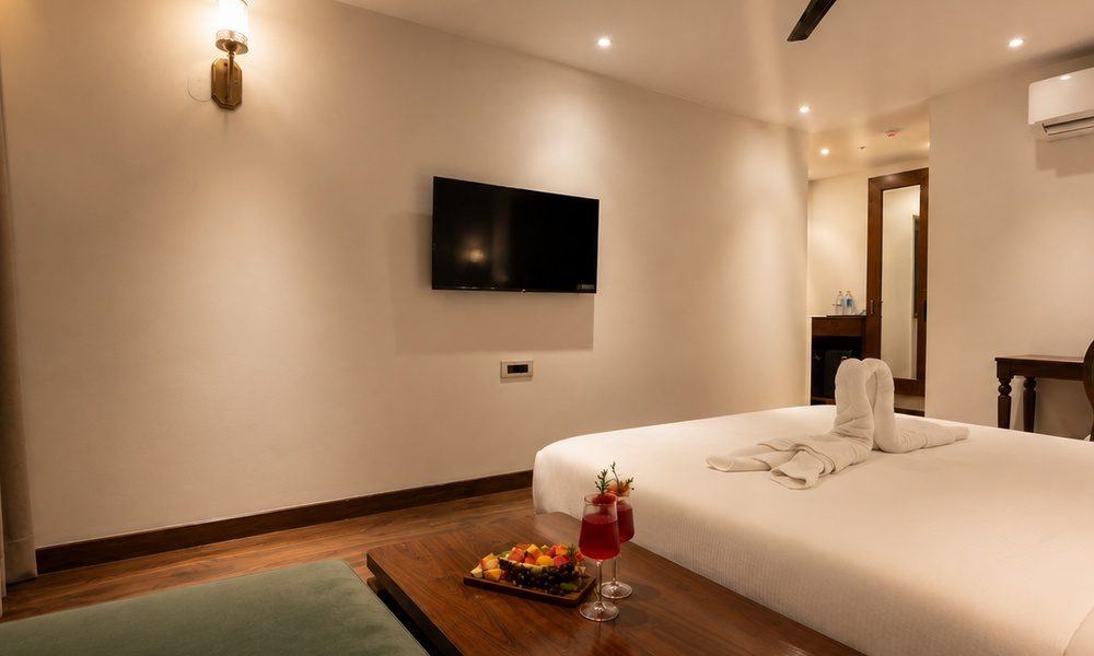 Jacuzzi_Suite_02_1400x600