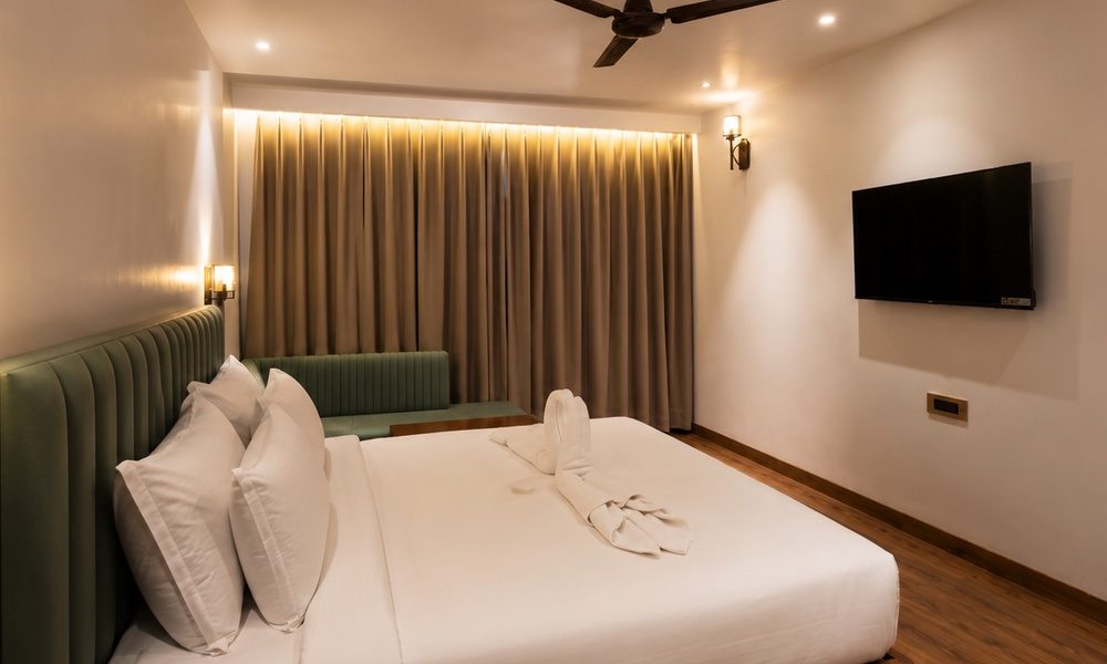 Jacuzzi_Suite_05_1400x600